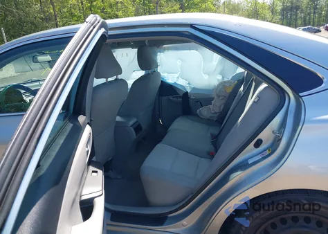 2015 Toyota Camry Le из США, поврежденный, VIN 4T4BF1FK5FR472073